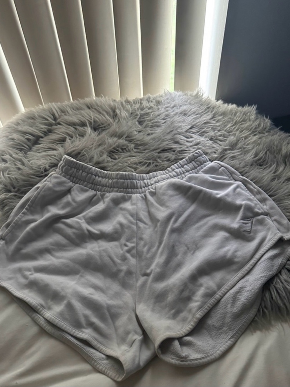 GYMSHARK Women's Lightweight White Lounge Shorts